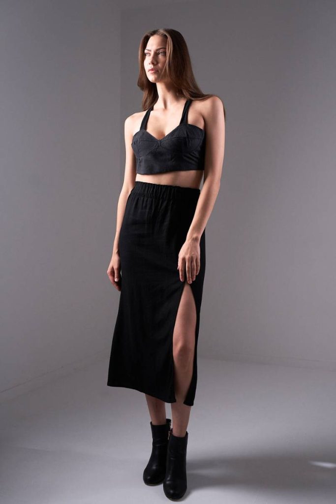maxi black skirt the buttons https://thebuttons.gr/shop/skirts/maxi-black-skirt/